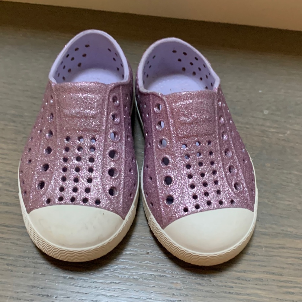 Native jefferson bling purple sparkle shoes.